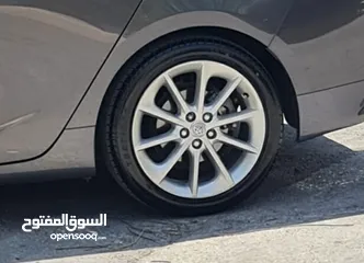  1 جنط لكزس مقاس 17 الجنط خالي من الكسور او الشعور  دهانه نضيف فيه كم نكشه غير واضحات  عليه طقم كوشوك ت