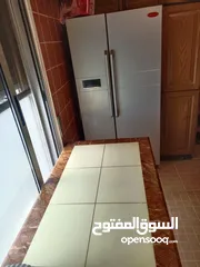  6 طاولة رخام ثقيلة قاعدة حديد واربع كراسي حديد