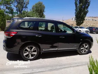  4 نيسان باثفندر 2015 فحص كرت ابيض وارد الشركة وصيانة الشركة مالك ثاني لون أخضر زيتي فرش جلد ابيض