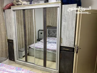  2 ‏ غرفة نوم فخمة تصلح للعرسان تأخذ بدل الجديد عبارة عن سرير مفرش حديد جك رفع هيدروليك وتسريحة مع ملحق