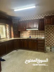  5 شقة ارضية للإيجار