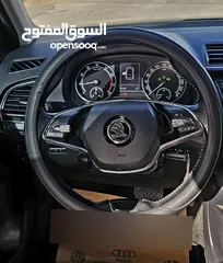  12 سكودا فابيا 2022 اوتماتيك بنزين سحب شركة فحص نخب