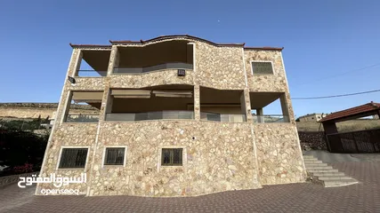  2 مزرعة و فيلا فاخرة تبعد عن شارع الاردن باقل من 10 دقائق.
