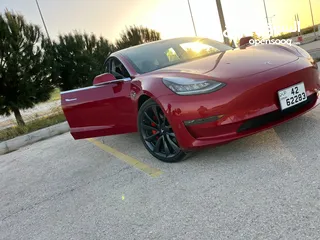  1 tesla#tesla Tesla Model 3 (performance)اعلى صنف Dual Motor          (من المالك مباشرة)