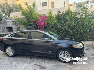  4 فورد فيوجن موديل 2014 للبيع
