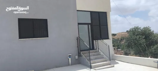  2 بيت مع حديقة كبيرة