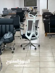  10 كرسيك بيعكس شخصيتك! كراسي فاخرة بتصميم أوروبي مريح وجودة عالية مسند رأس – دعم للظهر – قاعدة كروم قوي