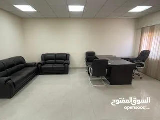  3 مكاتب للايجار