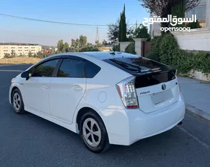  4 تويوتا بريوس منفوضه بالكامل مع جنط وكوشوك وكاله استعمال شخصي بطاريه فحص