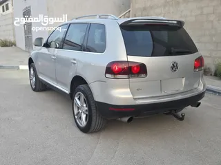  6 VW Touareg