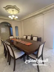  11 اثاث مستعمل بس بحالة ممتازة