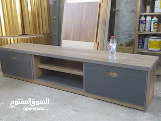  3 طاولات شاشه خشب 18م كفاله 5سنوات جميع الوان