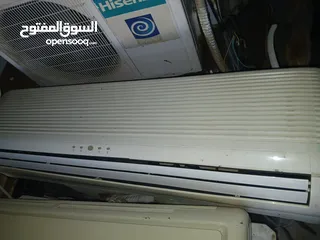  2 مكيفات مستعمله بحاله جديده