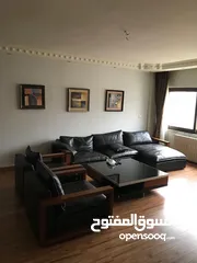  6 شقة طابق ثالث في عبدون بالقرب من دوار الاسرة