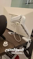  4 حاملة شاشة كمبيوتر ماركة fellowes سعر الشراء 80