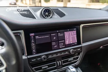  15 Porsche Mecan 2.0L Turbo وارد وكالة نقل