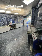  6 محطة مياه و مطعم شاورما و سناك