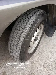  20 باص هيونداي H-100 مستعمل موديل 2001 ماتور 27 للبيع