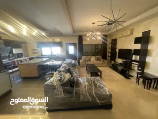  14 شقة ارضية مفروشة في - عبدون - اربع غرف و فرش فاخر و ترس و كراج (6748)