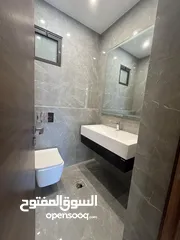  12 شقة للبيع في ضاحية النخيل بتشطيبات مميزه