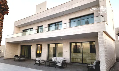  13 فيلا و مزرعة فخمة جدا للبيع باقساط ميسرة