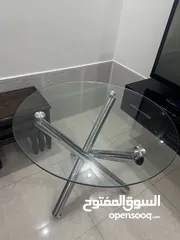  1 طاولة مطبخ من الزجاج المقوى