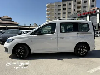 11 فولكس فاجن كادي ترخيص 2022 محرك 2000 ديزل  جير عادي