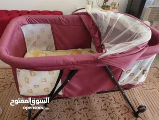  1 سرير اطفال هزاز