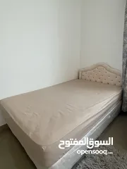  1 بيع سرير شبه جديد