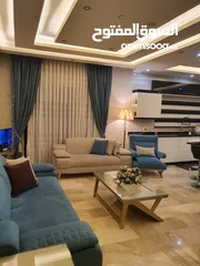 3 شقة ارضية مساحة 240 متر مع حديقة وتراس 180 متر