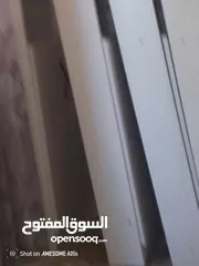  4 * يتوفر خزانات تفصيل نجار  تستخدم : ( لتخزين الدخان و الفيبات الأجهزة المحمولة ... ) لون أبيض للبيع.