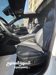  13 Hyundai Santa Fe Hybrid