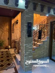  15 بيت طابقين وروف