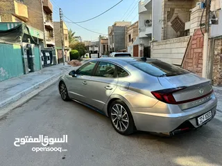  4 Hyundai sonata