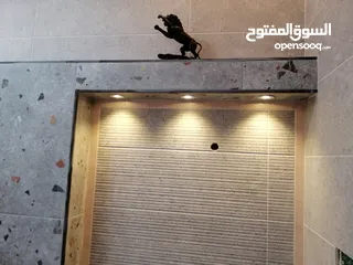  17 بليط سوريكفائة أوربية بأنامل ذهبية وكافة اعمال السيراميك والرخام والبورسلان وبديل الرخام والخشب