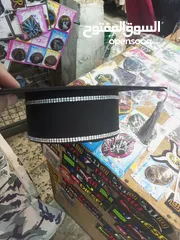  3 روب تخرج    طاقيه.  وشاح عادي.  وشاح ملكي