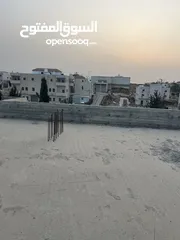  8 مسطح للبيع 650م مربع
