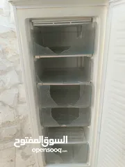  4 فريزر شغال مي بالميه ولا بحاجه لتنطيف شبه جديد مش مصلح نهائا