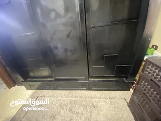  6 خزانه خشب مستعمل نضيف للبيع