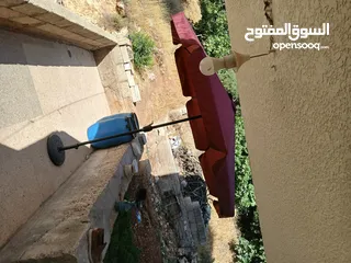  2 شمسيه حجم كبير  اصليه ممتازه
