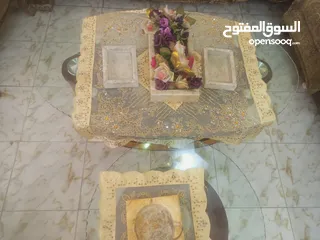  6 كنبايات مع طاولاتها