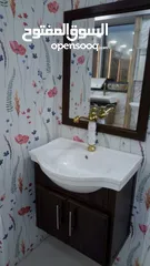 3 مغسلة مع خزانة ومرآة حمام