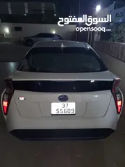  17 تويوتا بريوس 2016 ( فحص كامل + توب نظافة ) للبيع  Toyota Prius "بسعر مغري"