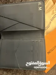  4 بوك LV اصلي من بوتيك الصالحيه