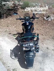  4 دراجة جيكسر 150سسي ستريت
