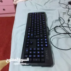  2 كيبورد بحاله ممتازه