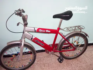  1 دراجة هوائية جبلية للبيع بسعر مغري