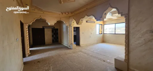  3 شقة 122 م للبيع جرش ( البلد)