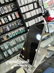  6 iPhone 12 128GB بطاريات من 87% ل 93% الاجهزة تب نضافةمش مفتوح ولا مغير فيها اي اشي متوف جميع الوانه