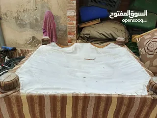  15 كنب كلاسيك للبيع من اربع قطع مناسب لصالون ومناسب غرفة جلوس ومناسب لغرفه ضيوف خشب اوزان ابيض